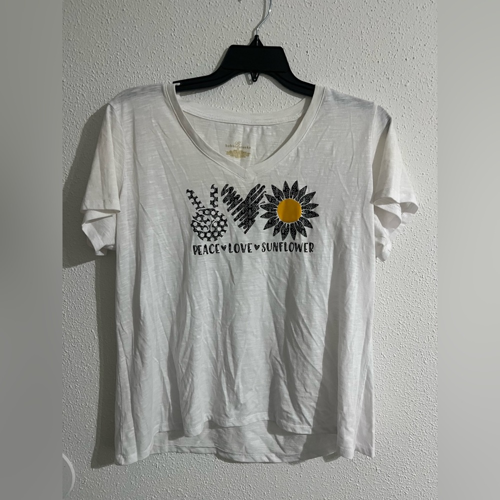 Bobbie Brooks White Short Sleeve V-Neck Tee with Sunflower Graphic